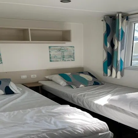 Mobilhomes Conguel - Bord De Campsite *