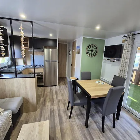 Mobilhomes Conguel - Bord De * キブロン